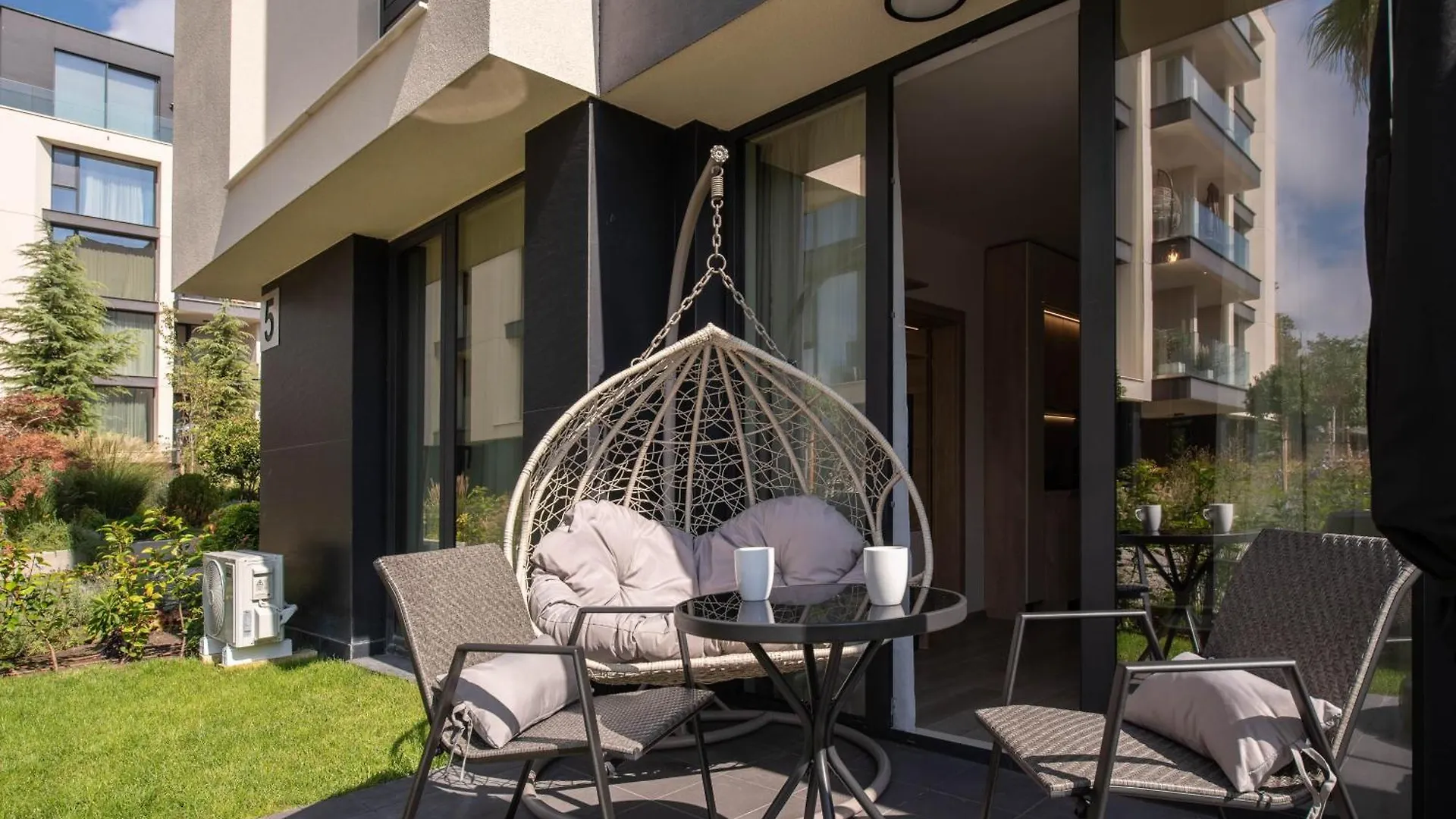 Pool View Apartment Azur Deluxe Resort & Spa Varna