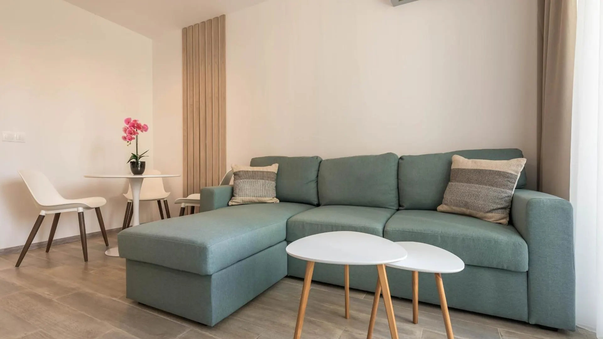 Pool View Apartment Azur Deluxe Resort & Spa Varna