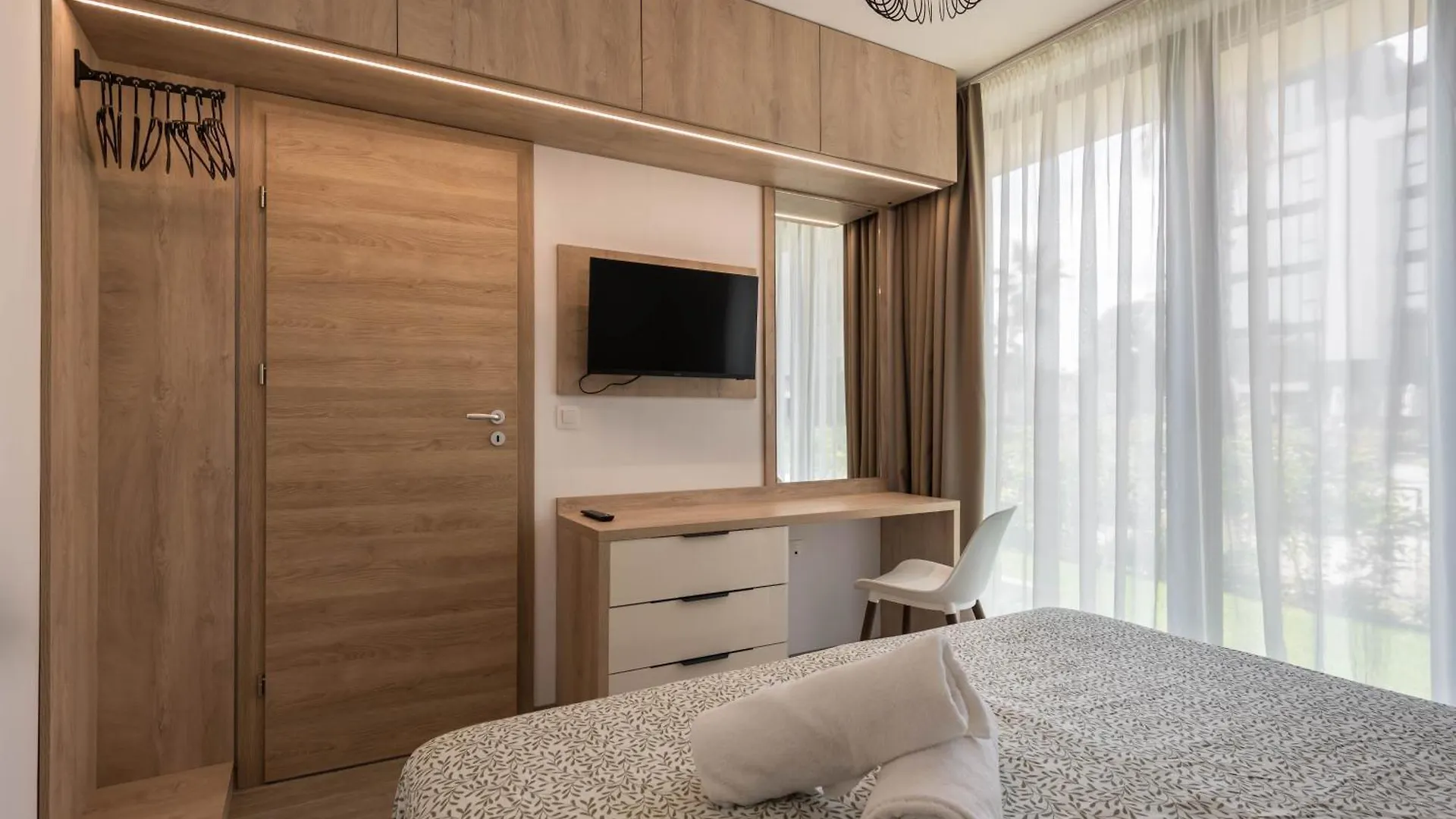 Pool View Apartment Azur Deluxe Resort & Spa Varna