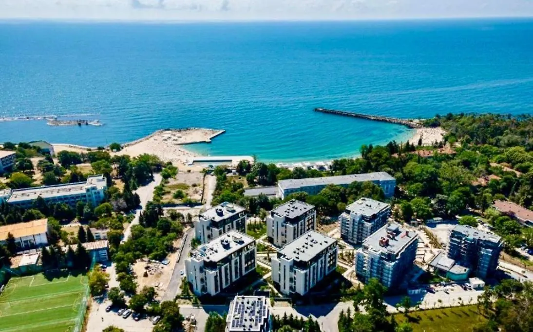 Pool View Apartment Azur Deluxe Resort & Spa Varna